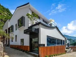 Qingshanli Yunlan Fanjing | Designer Luxury Mountain Boutique Stay (Wutai Mountain)