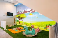 BATIQA Hotel & Apartments Karawang - parking