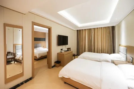 Xinyang Yugang Hotel (Xinyang Railway Station Store) Отели рядом с достопримечательностью «Xinyang Normal University»