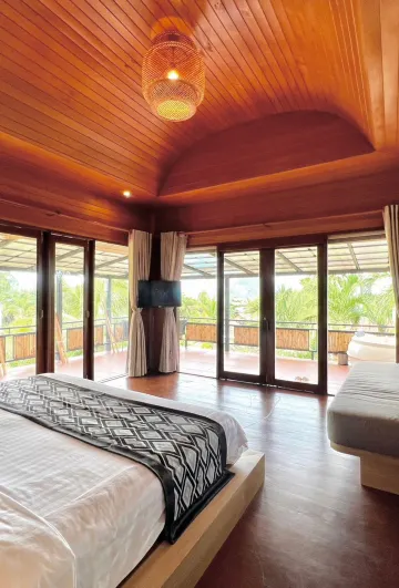 ห้องแฟมิลี่สองห้องนอนวิวทะเลพร้อมจากุชชี