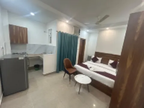 RC Stays Hotels in Noida