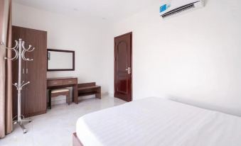 Merry House Bach Duong