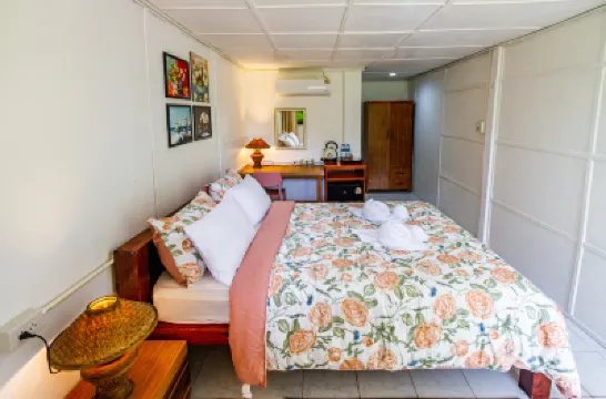 Le Panpurie Koh Lanta Resort Hotels near Klong Nin Beach