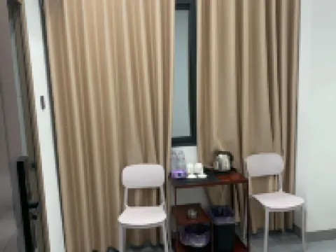 Xin Nanyue Apartment (Luhe Linrun Times Center) Hotel a Luhe