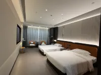 Yulong International Grand Hotel