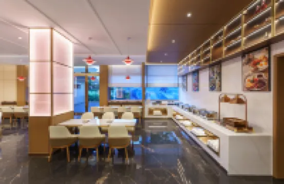 季楓國際飯店（大連西安路商業街香工街地鐵站店）