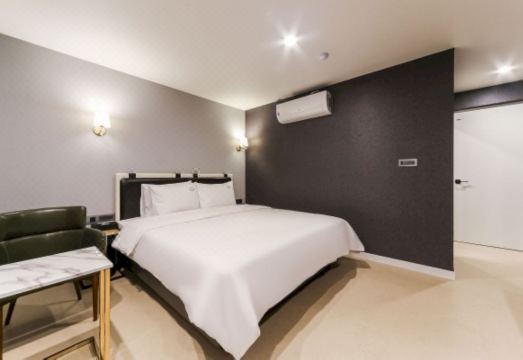 부산 대연동 호텔 온나