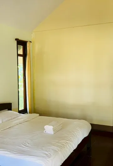 กระท่อมพัดลมราคาประหยัด - เตียงคิงไซส์