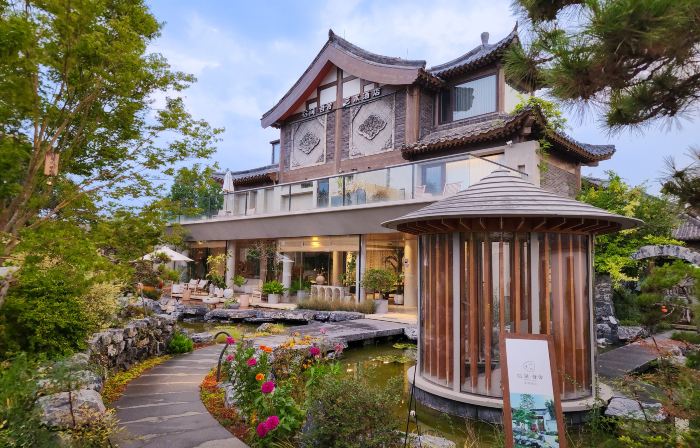 Songjian Wushe Homestay (Kaifeng Qingming Shanghe Garden Wansuishan Martial Arts City Branch)
