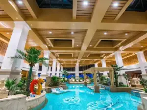 Qihe Peacock King Hot Spring Hotel