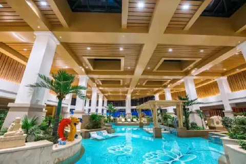 치허 쿵췌왕 온천호텔