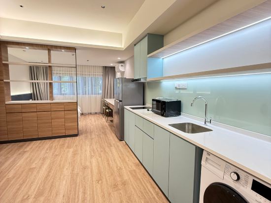 BLOOM APARTMENT HOTEL