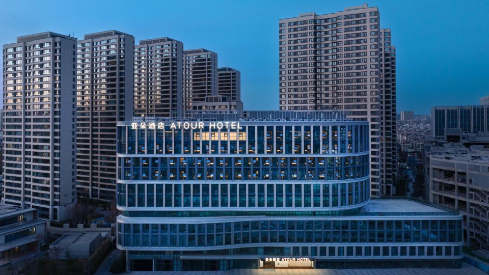 Qingdao North Station Haier Industrial Park Atour Hotel