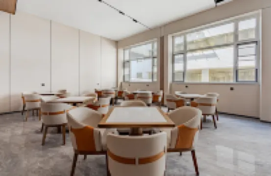 嵐嶼ホテル 煙台（煙台駅南大通り）