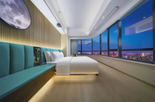 Evo Yuelai Skylight Hotel (Chengdu Jianshe Road East Suburb Memory) Các khách sạn gần Khu vui chơi Ký ức Phía Đông Thành Đô