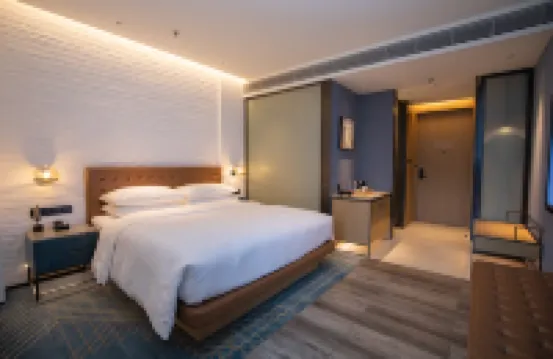 ShangHai HongQiao LanYue Hotel（National Exhibition and Convention Center Branch）