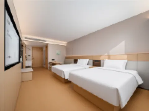 JI Hotel (Qinhuangdao Shanhaiguan Railway Station Ancient City Scenic Area) Hotels in Qinhuangdao