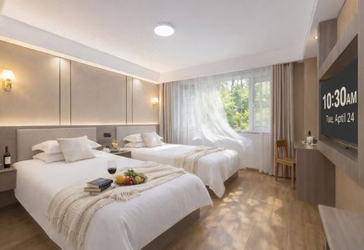 르 샹 투 호텔 로비