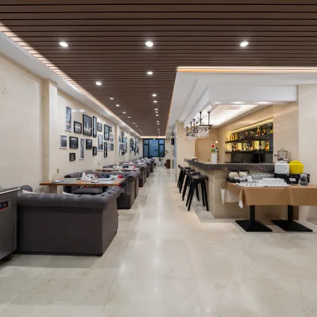 Rose Holiday Hotel
