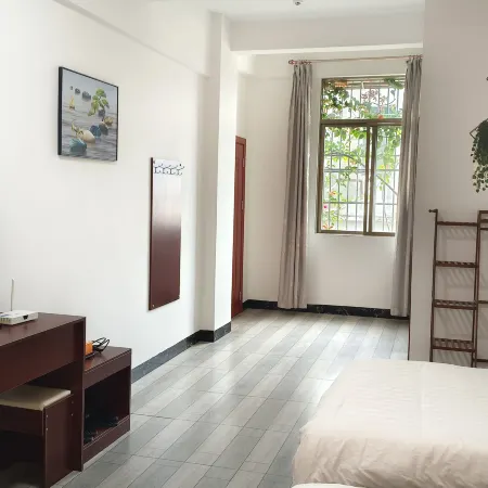 Lianping Night Rose Homestay