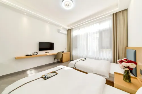 Dali East Shore Cangshan-Erhai Homestay - Bãi đậu xe