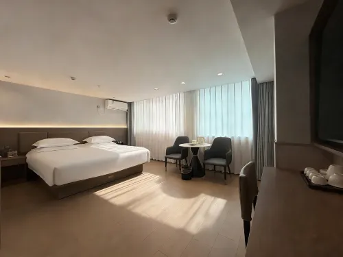 Dehua Longhu Boyue  Hotel