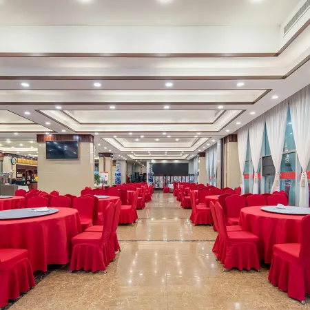 Vienna Hotel (Zhumadian Xiping Guesthouse)