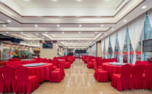 Vienna Hotel (Zhumadian Xiping Guesthouse)