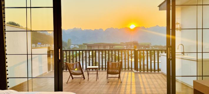 Yueshan Xiyu Homestay (Wanfenglin Scenic Area) Hotel di Xingyi
