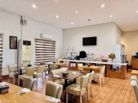 Microtel by Wyndham Cabanatuan - breakfast