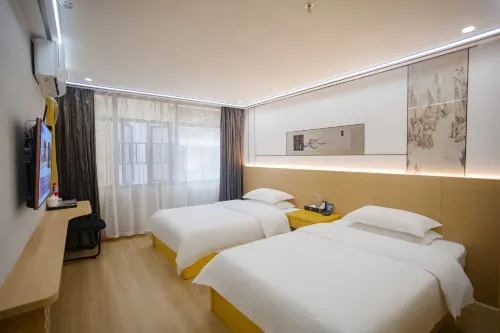 Floral Hotel·Liangpu Hotel - غرفة مطلة على الجبل
