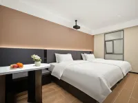 Yilong Anyun Hotel (Guangzhou Yongqing Fang Chen Clan Academy Subway Station Branch Hotels in Гуанчжоу