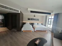 SUPERIOR  HOTEL