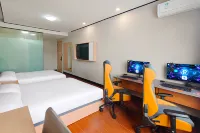 Bense E-sports Hotel (Historic District City Square Metro Station Branch) - Esports