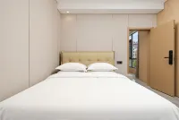 瑞麗瑞吉•RUIJI 設計師飯店