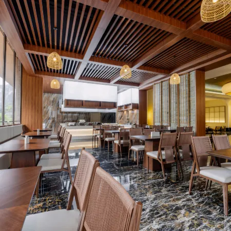 Yinmo Resort Hotel (Changzhi Huguan Baquanxia Branch)