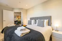 Bond House by Celador Apartments - balcony