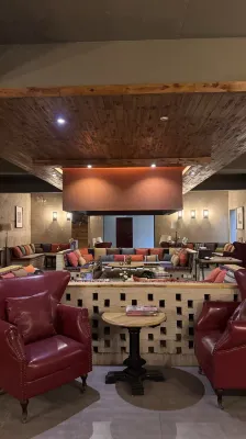 Daocheng Mom's Boutique Hostel - ที่มีบาร์