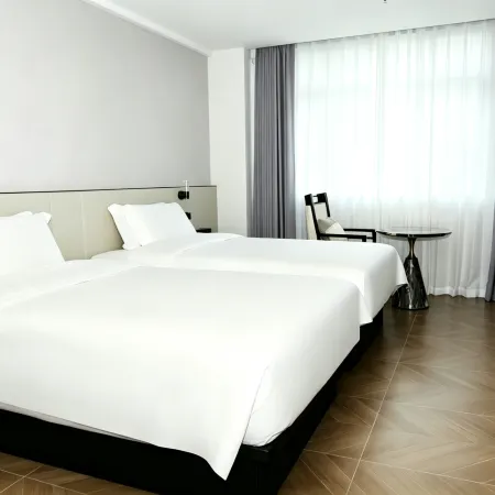 Junhao Hotel (Dongyang Woodcarving City Wumatang)