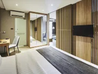 Aspira Tropical Residence Thong Lor Отели рядом с достопримечательностью «Торговый центр SeenSpace»