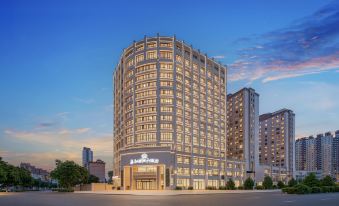 Ding He International Hotel
