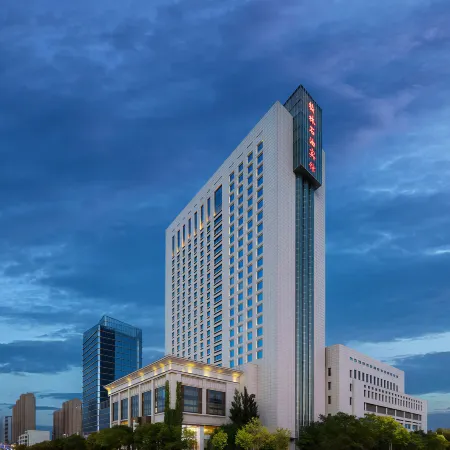 Petroleum Hotel