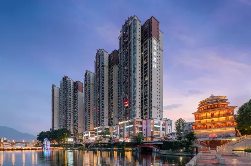 Jinhao Hotel (Xuanen Gongxiu Cruise Wenlan Bridge Branch) - parking