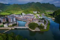 Qingyuan Lianzhou Ramada Resort Hotel - Pysäköinti