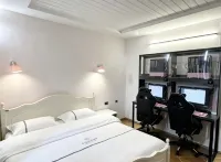 Lebao E-sports Homestay - parcheggio