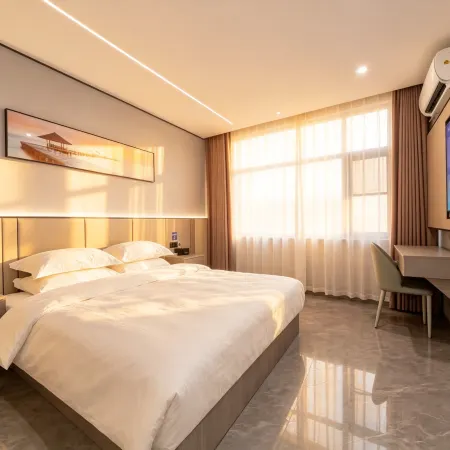 Tongchuang Ejia Chain Hotel (Gushi Xinhe Century City Store)
