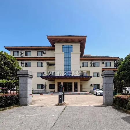 LVFENG Hotel (Longhu Mountain Scenic Area)
