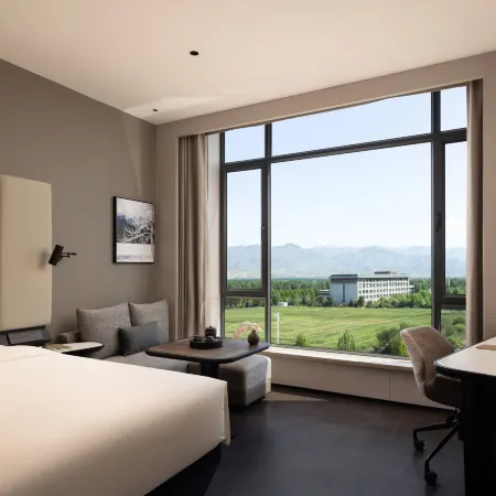 Tekes Atour Hotel