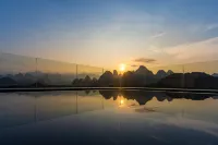 Yintianju Panoramic Light Luxury Hotel (Xingping Ancient Town) - navette aéroport