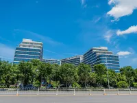 Yaduo Hotel (Wuhan Emerging Industry Promotion Center) - ที่มีที่จอดรถ